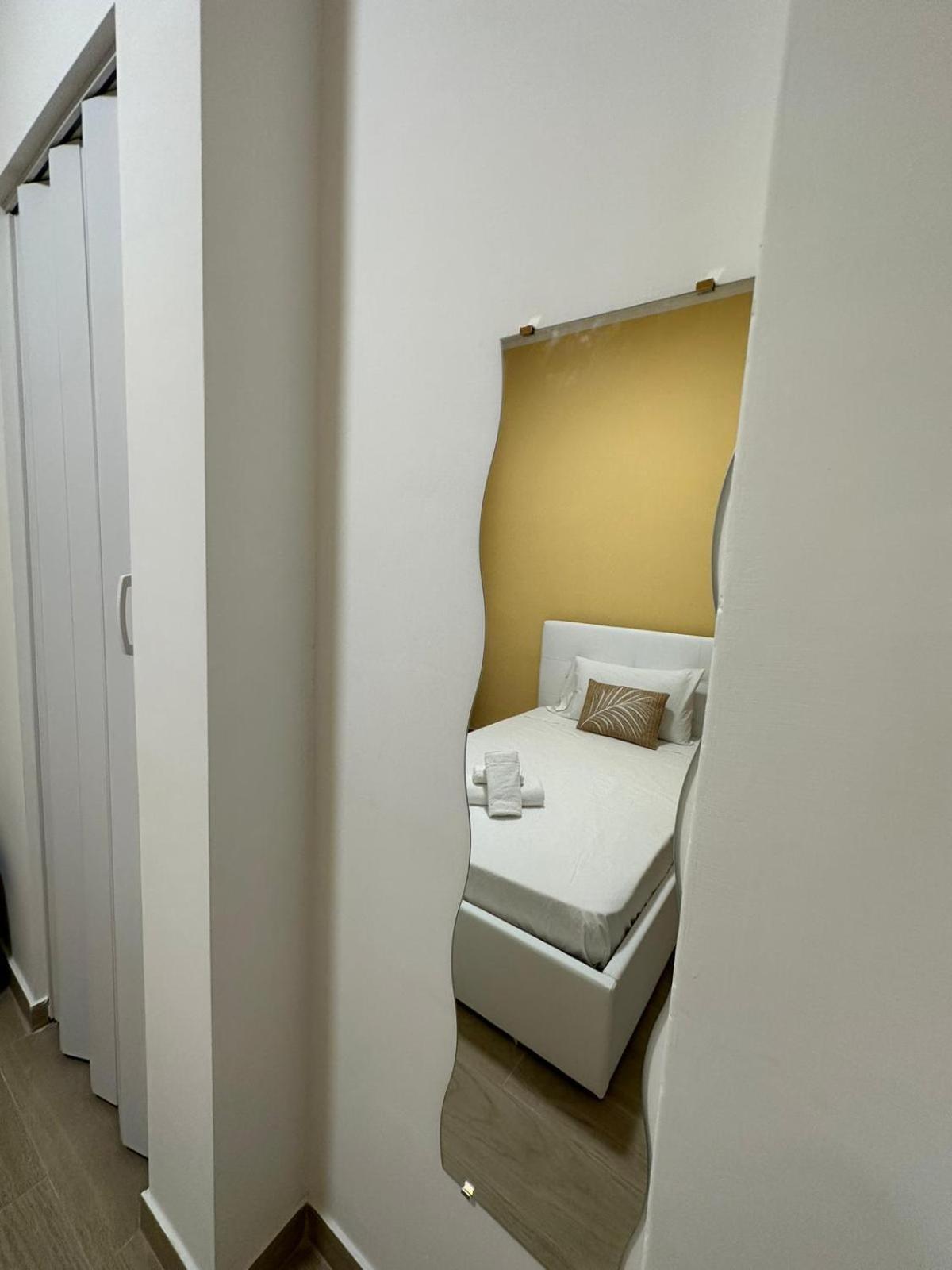 The Roman Guesthouse Luaran gambar