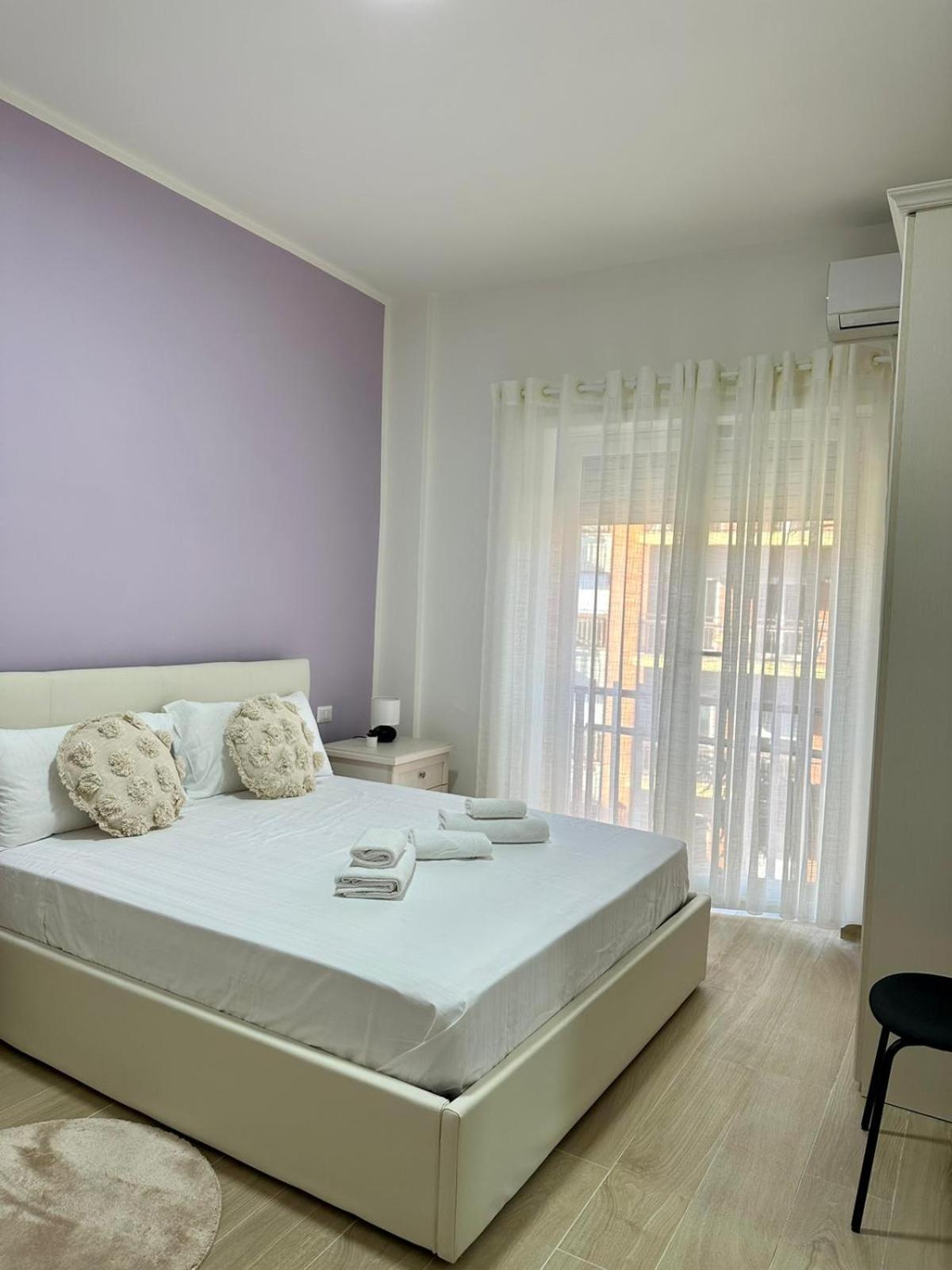 The Roman Guesthouse Luaran gambar