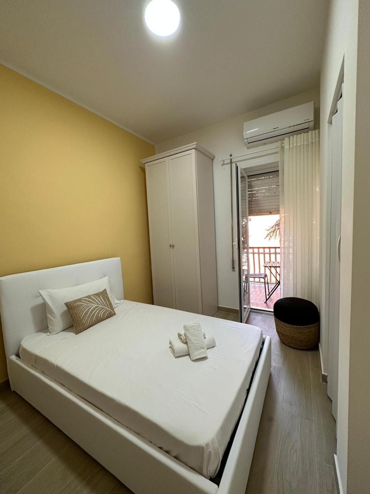 The Roman Guesthouse Luaran gambar